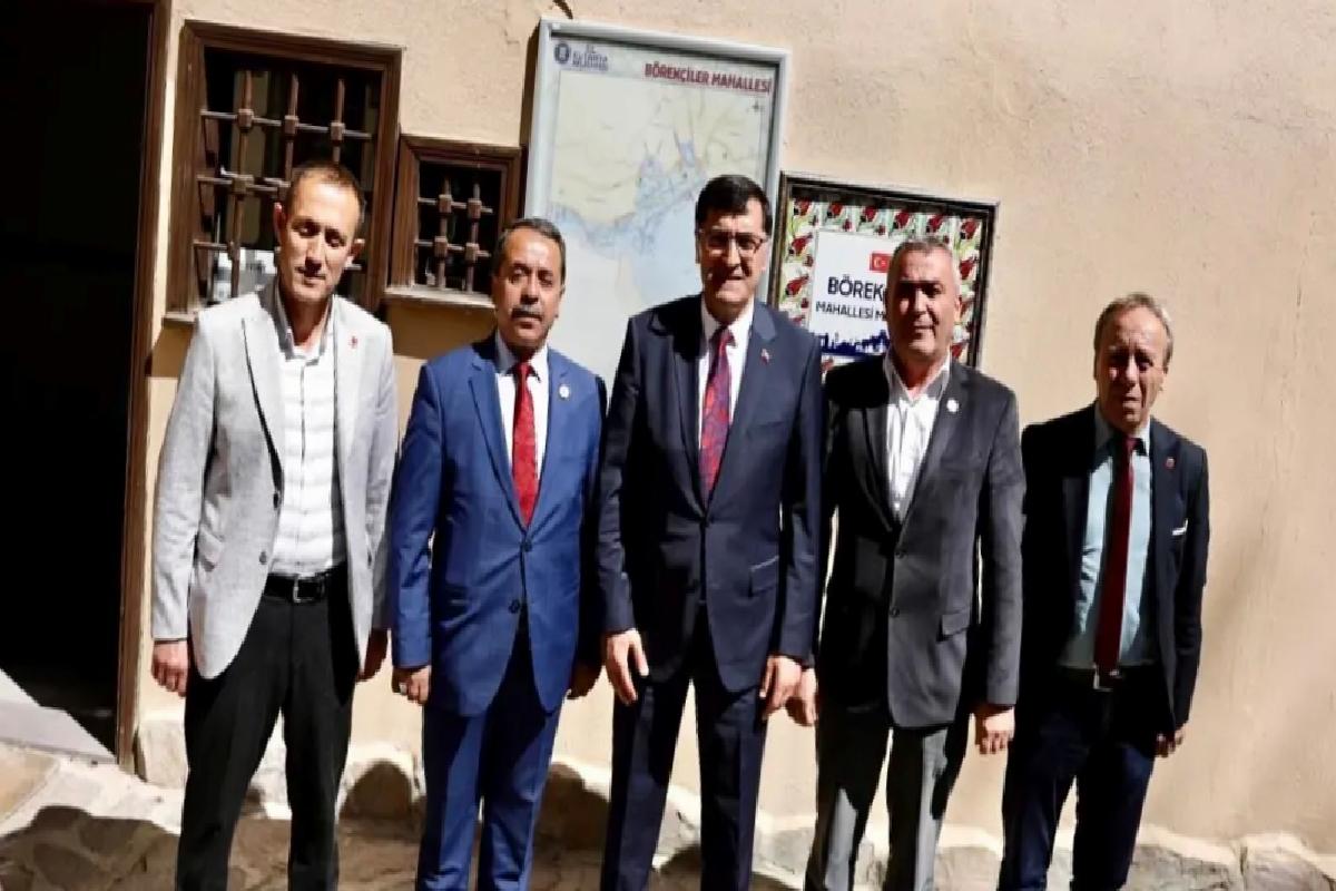 Kütahya Belediye Başkanı Muhtarlarla Bir Araya Geldi