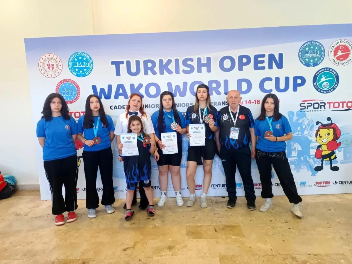 Kütahya, Kick Boks Dünya Kupası’nda 13 Madalya Kazandı