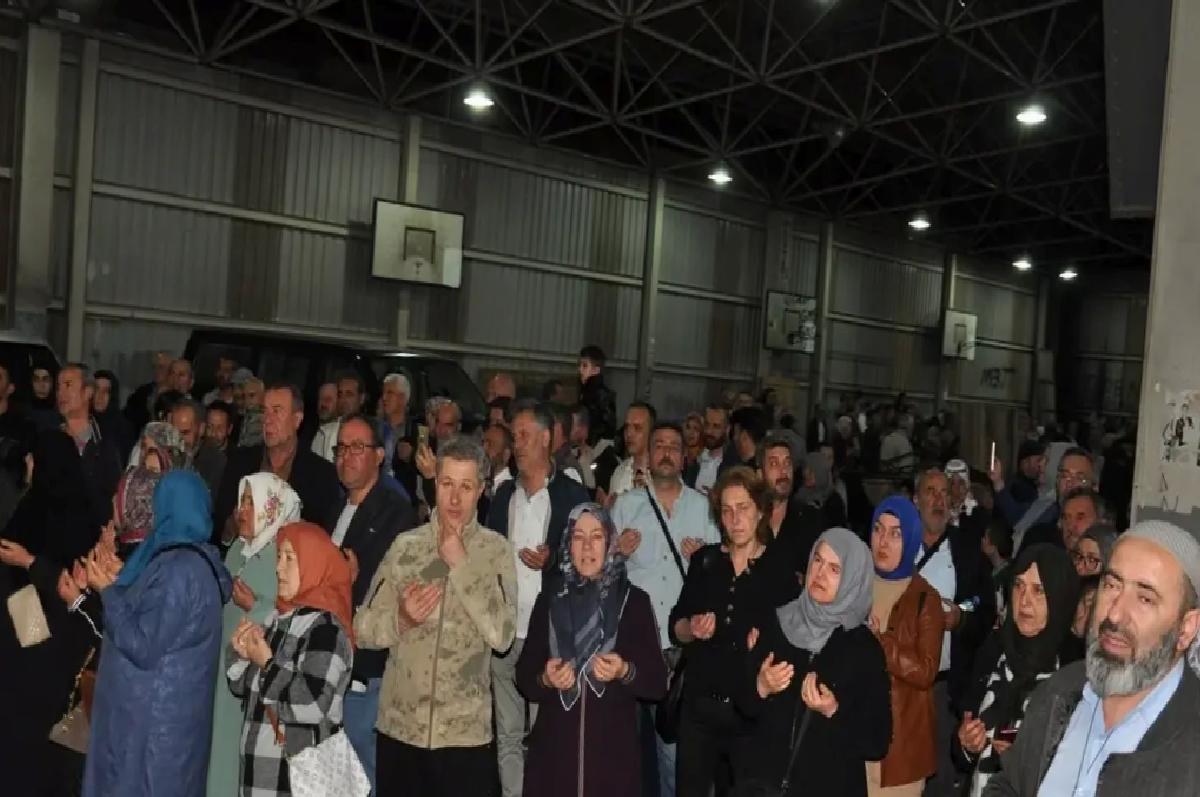 Kütahya’dan İlk Hacı Adayları Uğurlandı