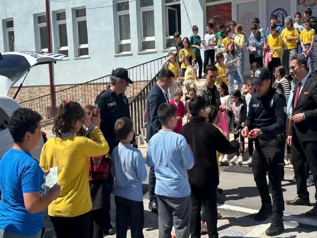 Ladik’te Trafik Haftası Etkinliği