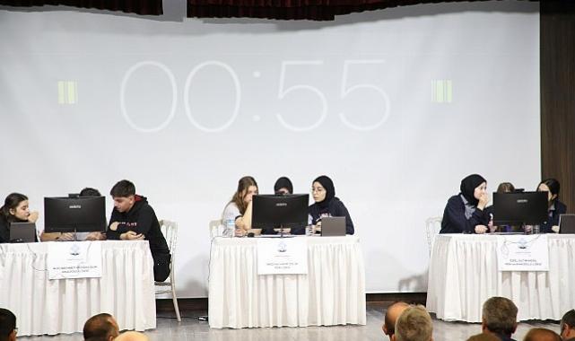Lise Öğrencileri İnegöl’e Dair Bilgilerini Yarıştırdı