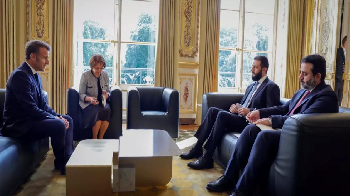 Macron ve Şara Elysee’de Bir Araya Geldi