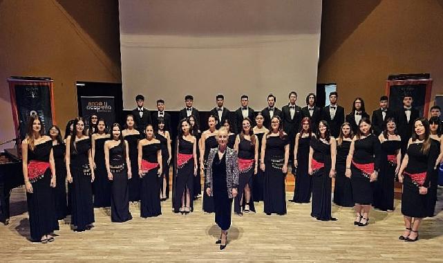 Manisa Büyükşehir Belediyesi Çok Sesli Gençlik Korosu’na Antalya’da ödül