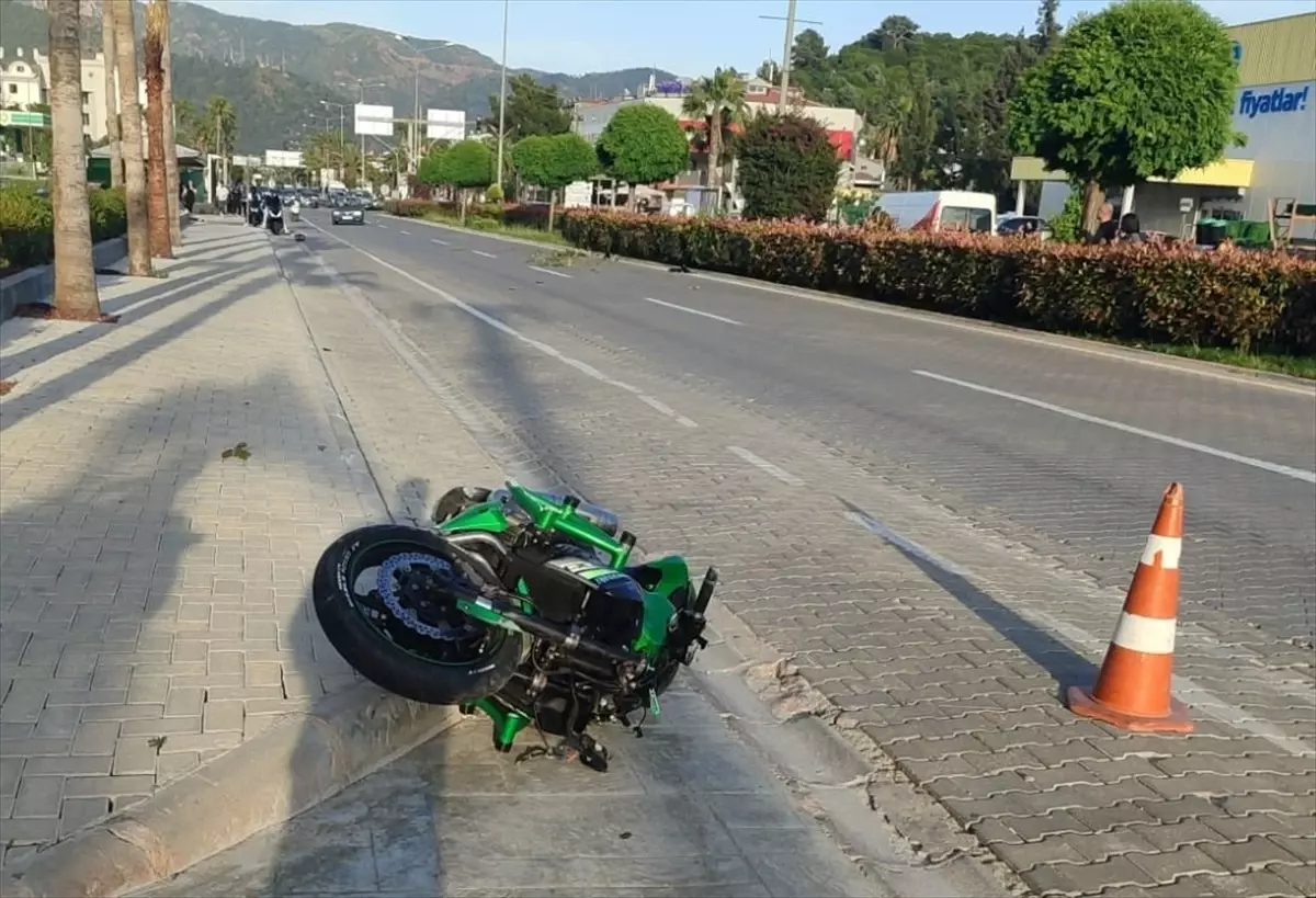 Marmaris’te Motosiklet Çarpması: 12 Yaşındaki Çocuk Hayatını Kaybetti