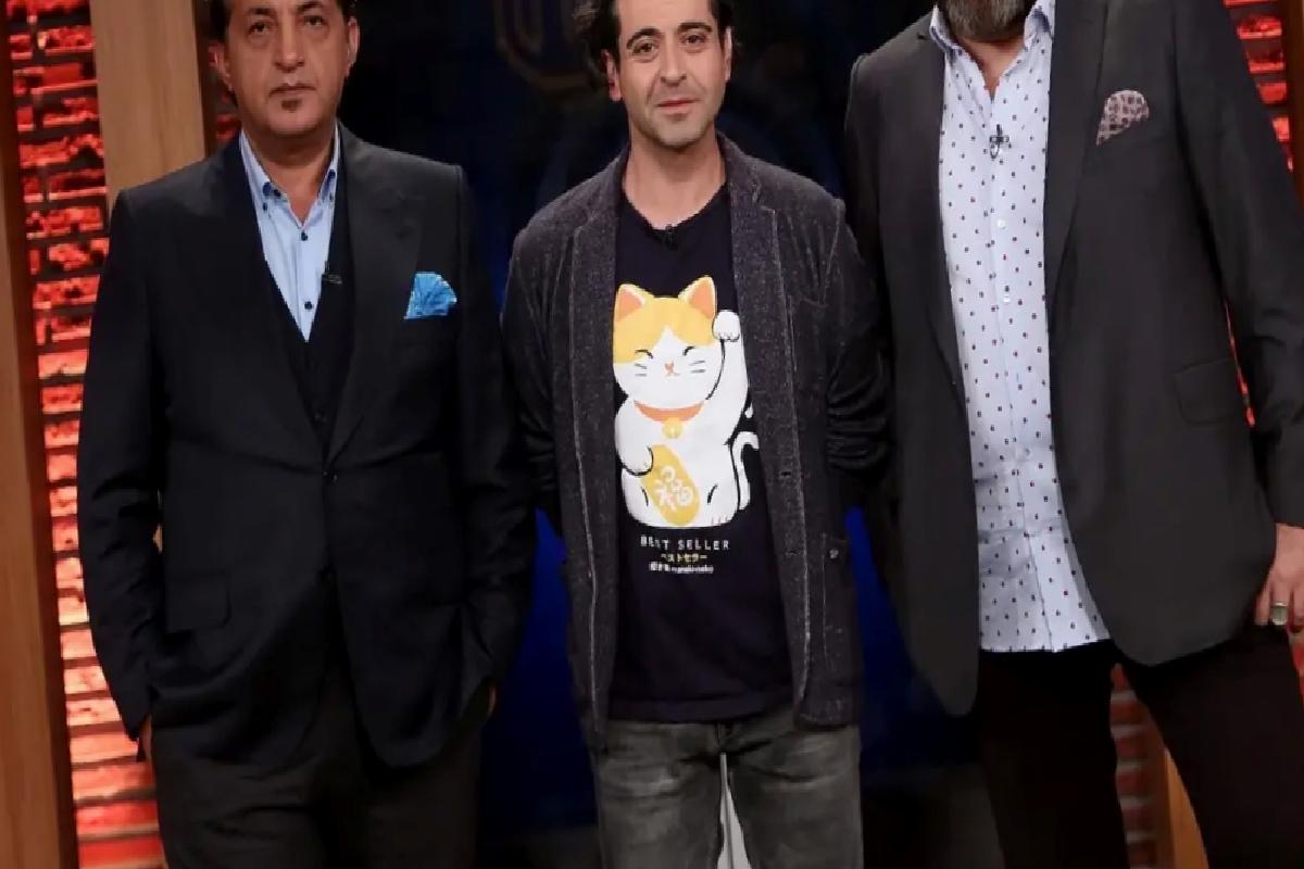 MasterChef’in eski jüri üyesi siyasete atılarak CHP’ye katıldı