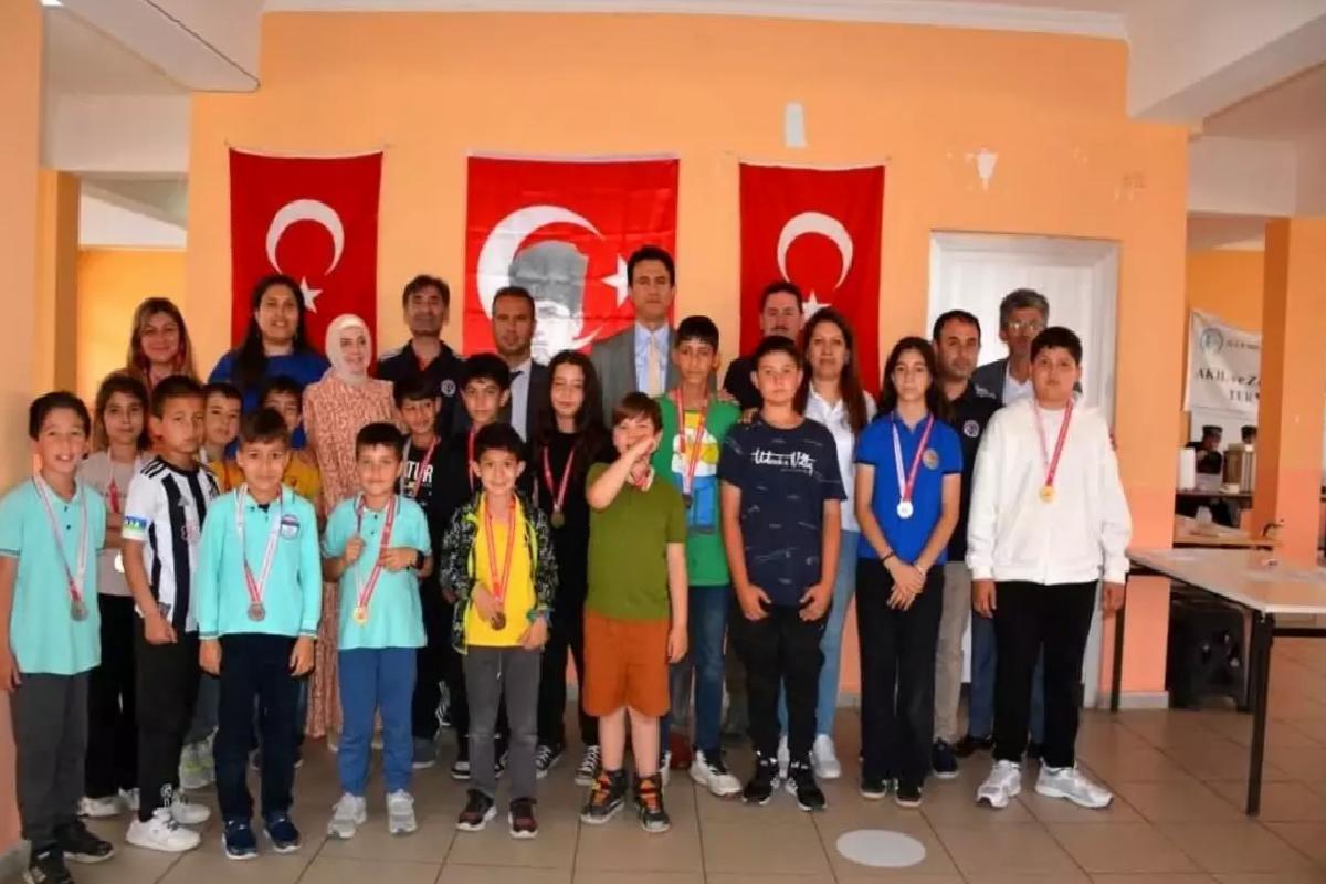Mavi Yeşil Okullar Satranç Turnuvası Tamamlandı