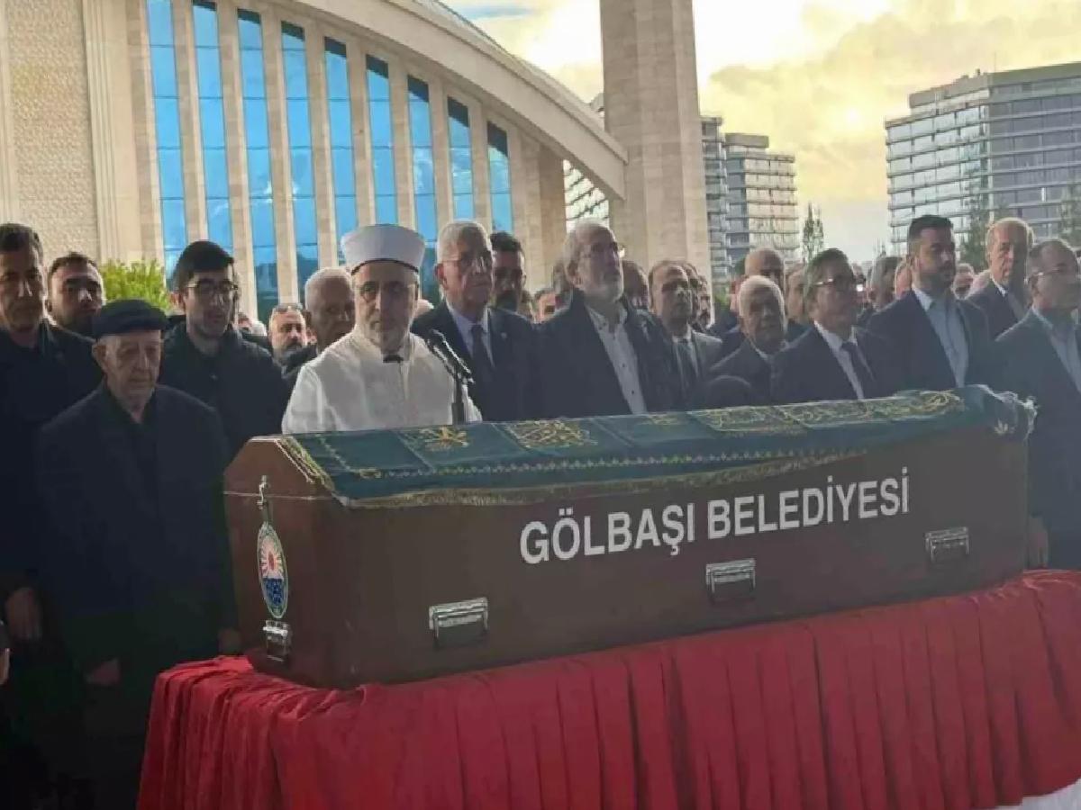 Mehmet Ekici Son Yolculuğuna Uğurlandı