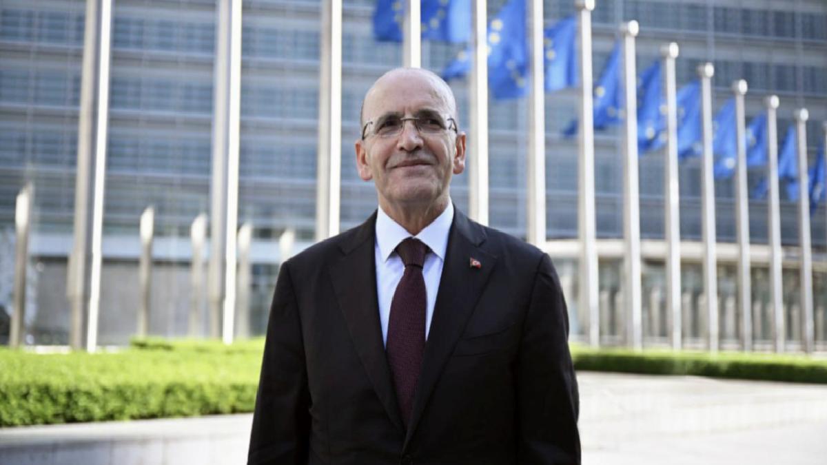 Mehmet Şimşek İngiltere’de yatırımcılarla buluşacak