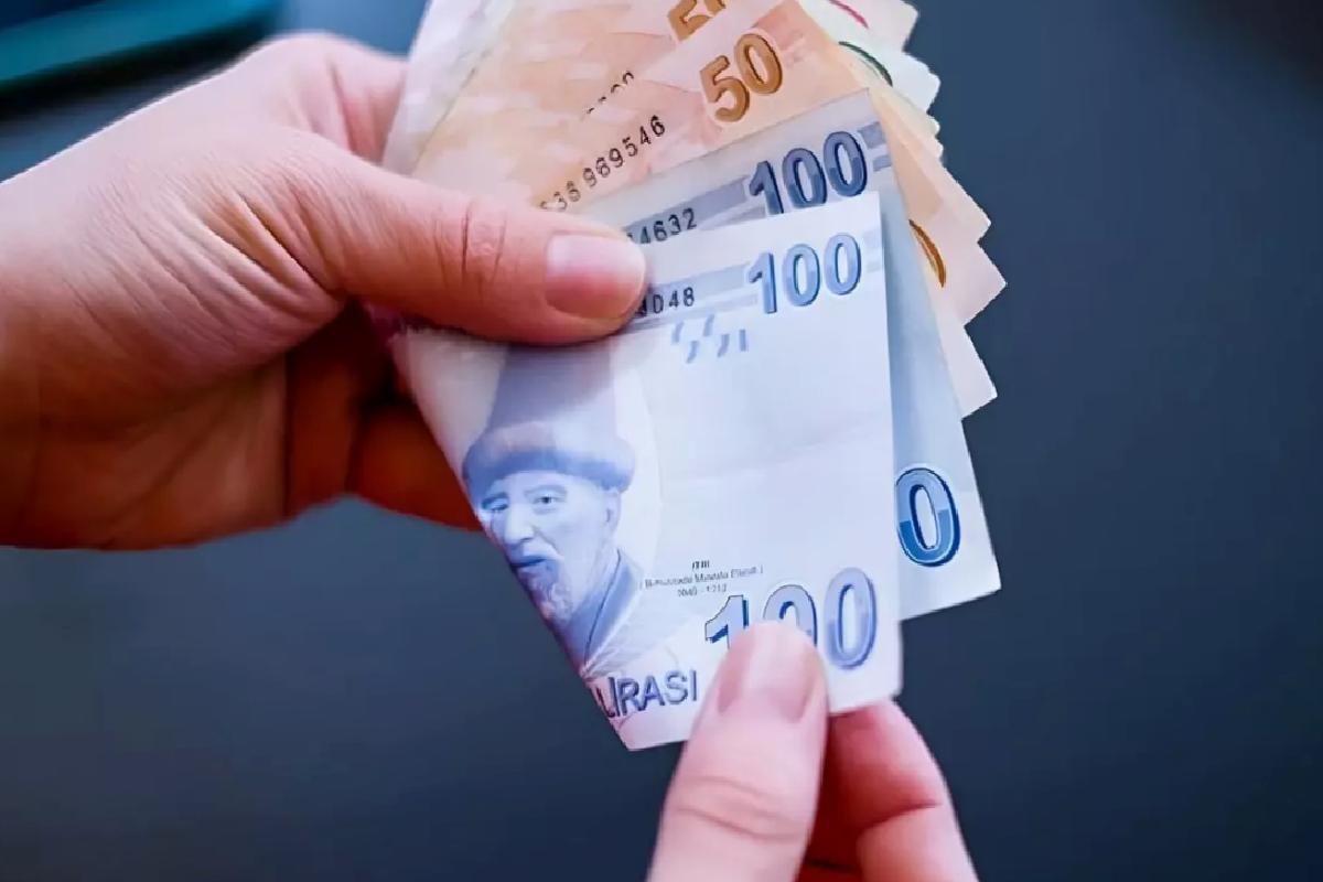 Memur ve emekliler maaş zammı için gün saymaya başladı