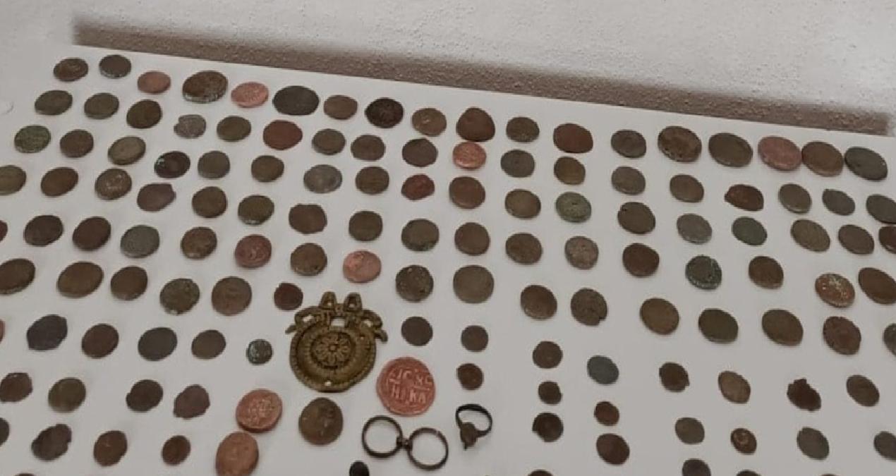 Mersin’de Roma ve Bizans dönemlerine ait 70 sikke ele geçirildi