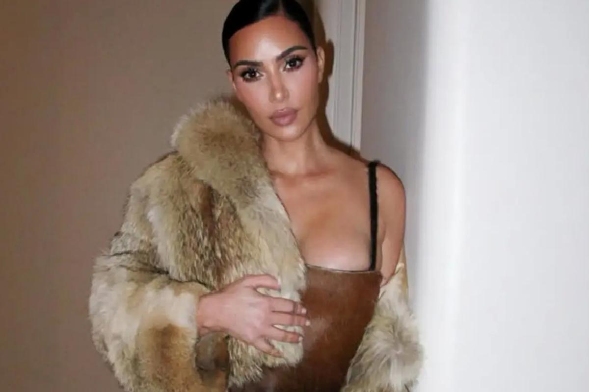 Mezuniyet kepini taktı, gözünü baroya dikti! Kim Kardashian’dan sürpriz hamle