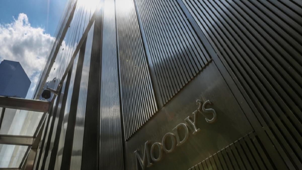 Moody’s, ABD’nin kredi notunu düşürdü
