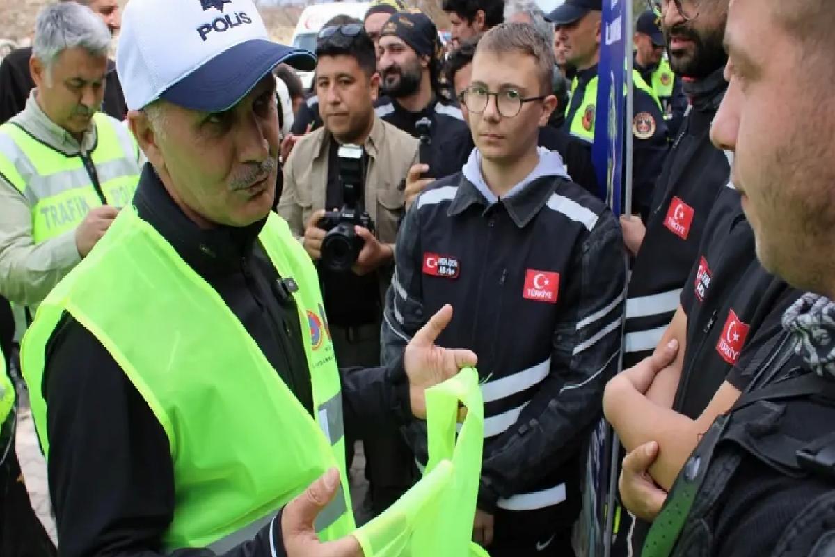 Motosiklet Sürücülerine Güvenli Sürüş Eğitimi