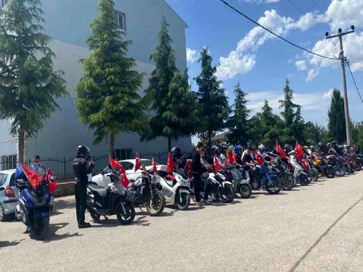 Motosiklet Turu ile Trafik Güvenliği Vurgusu