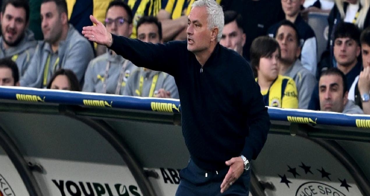 Mourinho gidiyor! Yerine iki aday var