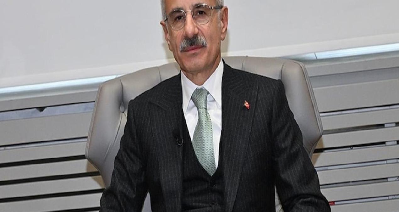 Müdürken uğraştı, bakan oldu uzattı