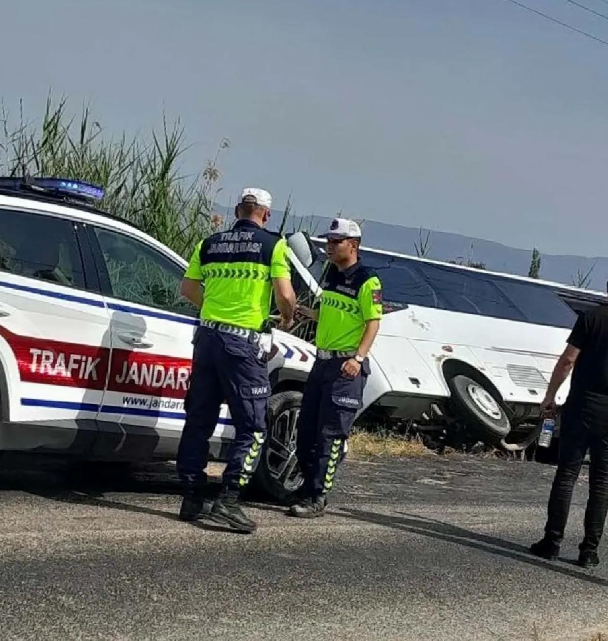 Muğla’da Midibüs Devrildi: 1 Yaralı