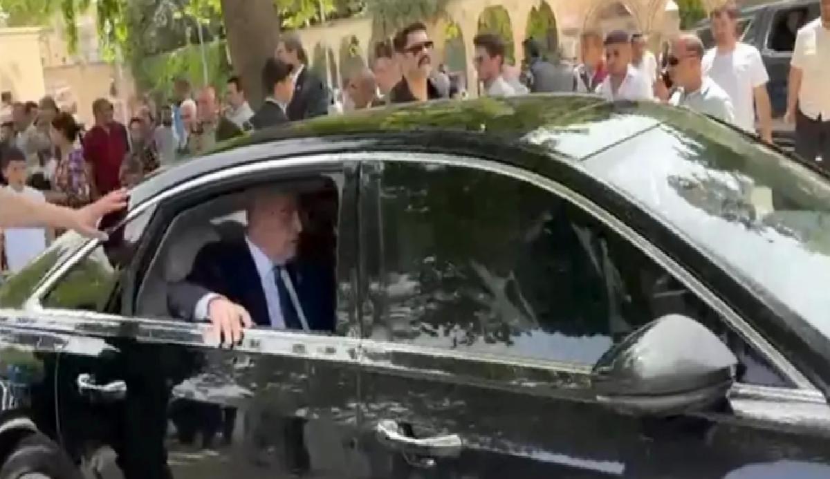 Müsavat Dervişoğlu’ndan tepki çeken hareket