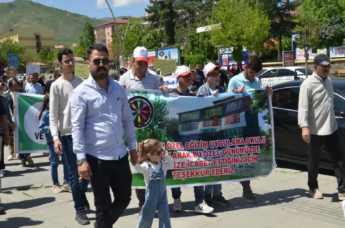 Muş’ta Farkındalık Yürüyüşü