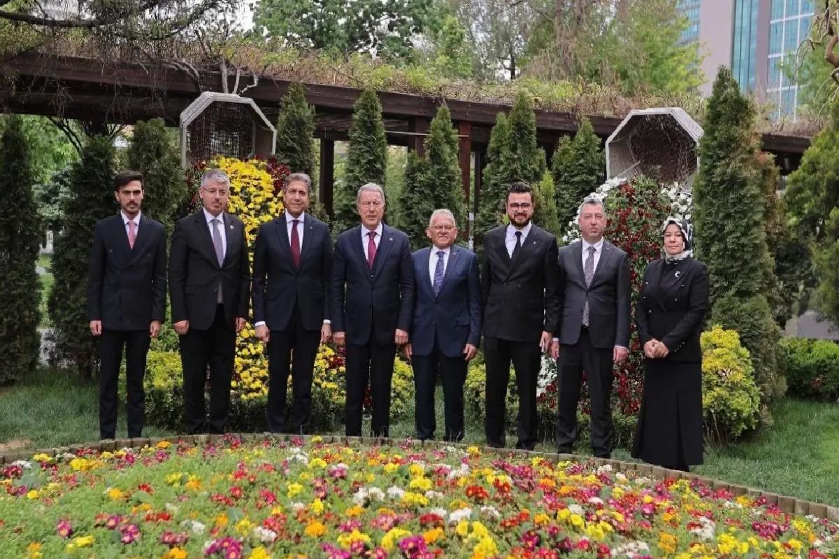 Mustafa Demir, Kayseri Büyükşehir Belediye Başkanı Büyükkılıç’ı Ziyaret Etti