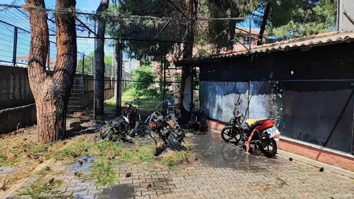 Mustafakemalpaşa’da Motosiklet Yangını