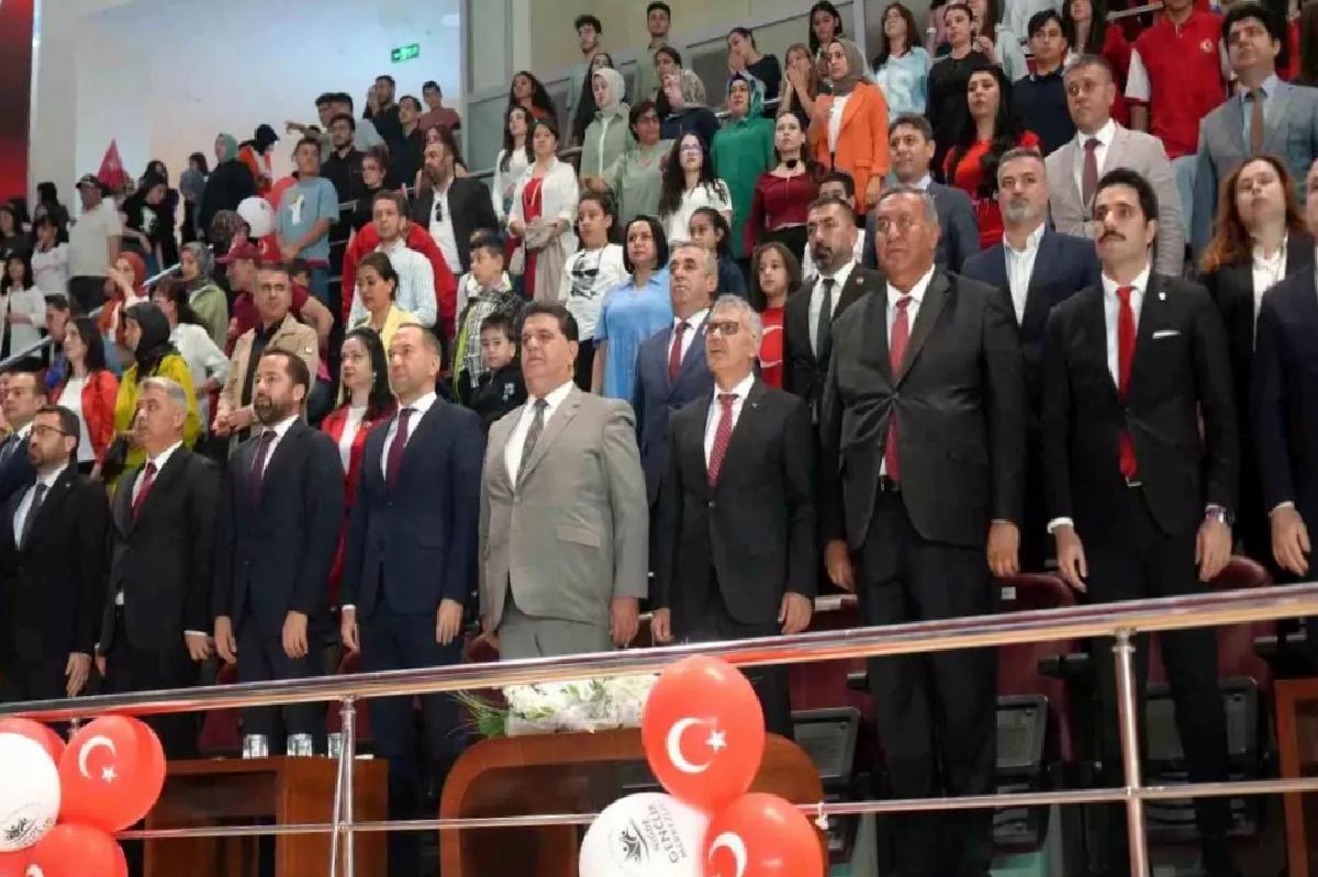 Niğde’de 19 Mayıs Atatürk’ü Anma ve Gençlik Spor Bayramı Coşkuyla Kutlandı
