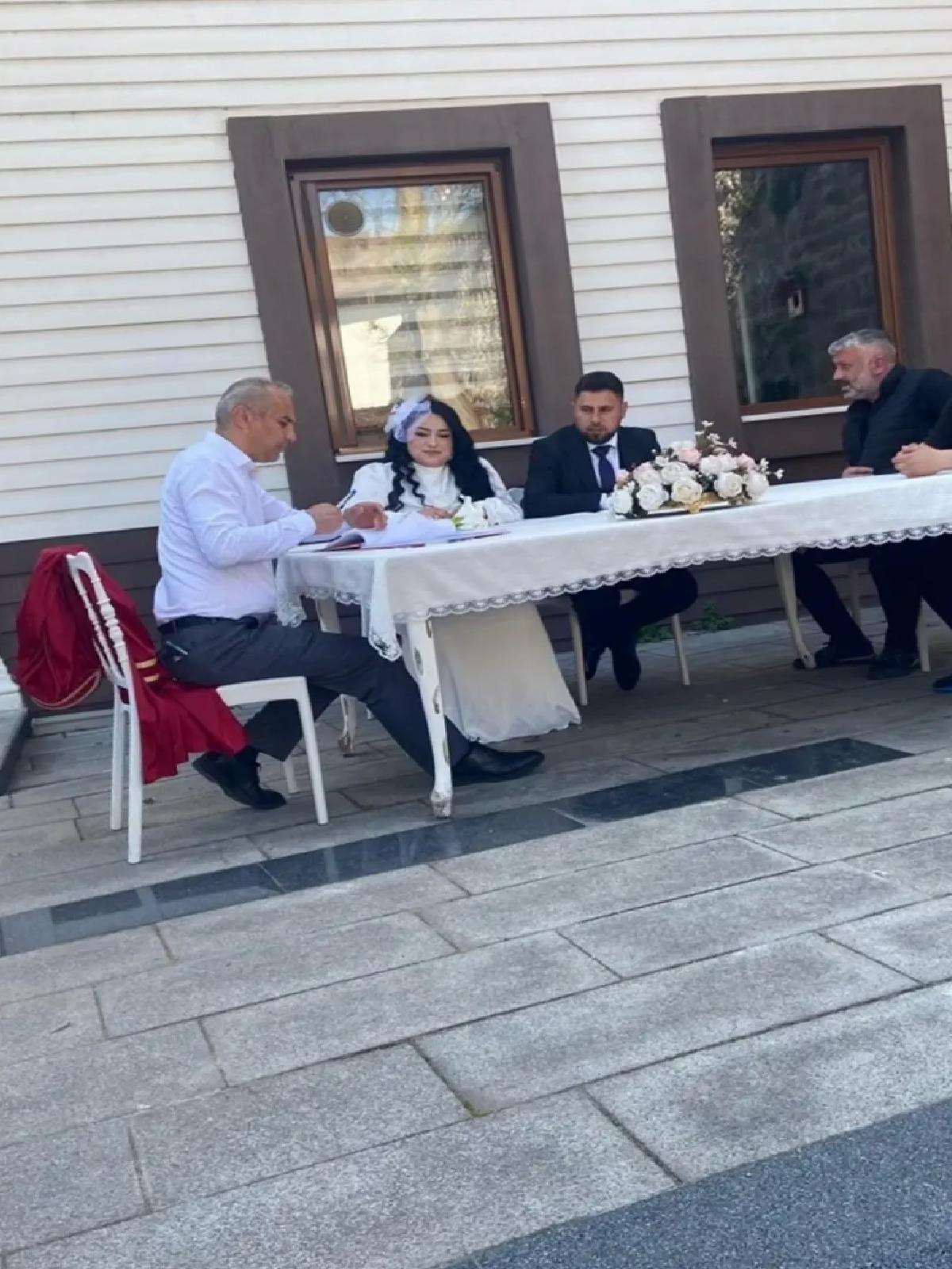 Niksar’da 16 çift, özel tarihte evlendi