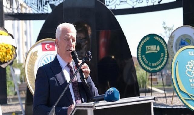 Nilüfer’de 19 Mayıs kutlamaları çelenk sunma töreni ile başladı