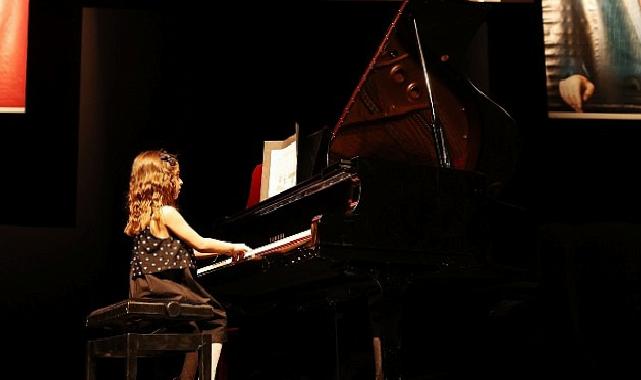 Nilüfer’de yıl sonu konserleri keman ve piyano ile başladı