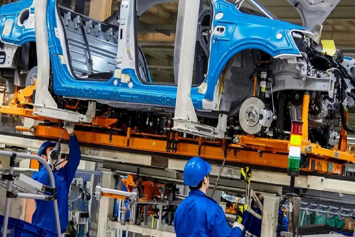 Nissan 10 bin çalışanıyla yollarını ayıracak
