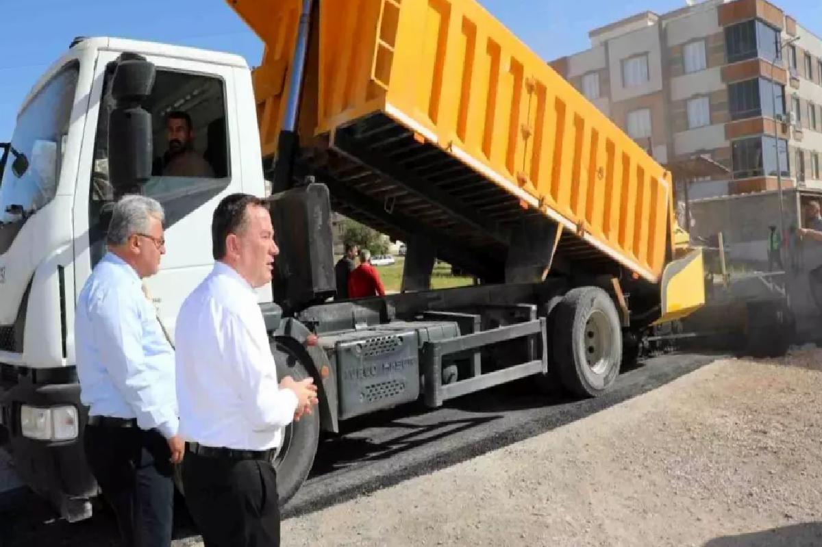 Nizip Belediye Başkanı Ali Doğan, İşçileriyle Kahvaltıda Buluştu