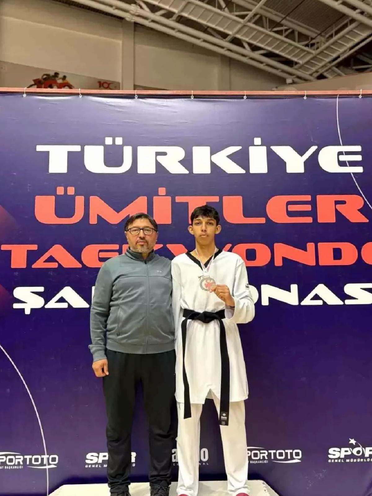 Nuri Şerbetçi Dünya Kupası İçin Bulgaristan’a Gitti