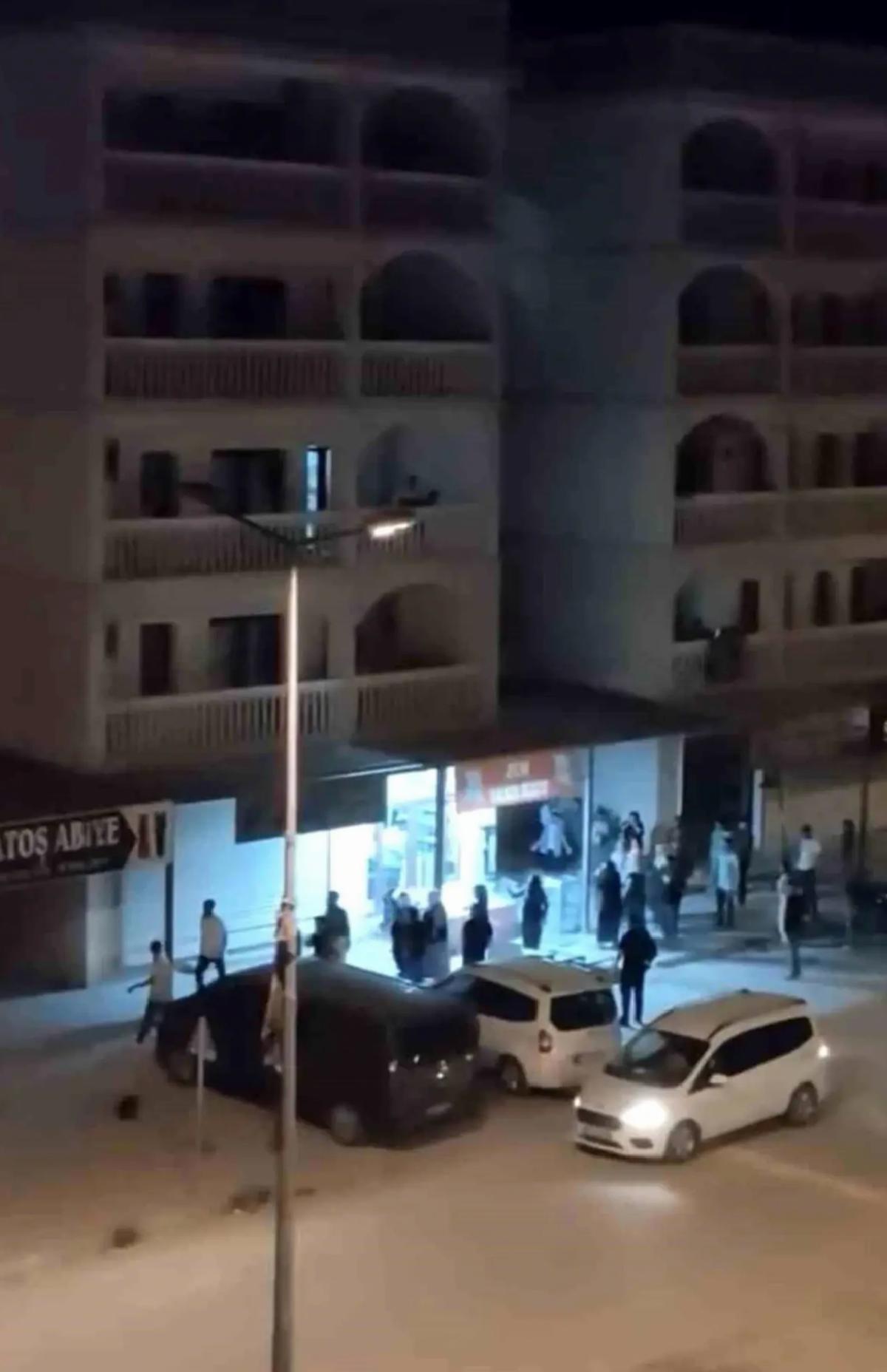 Nusaybin’de Market Önünde Tartışma