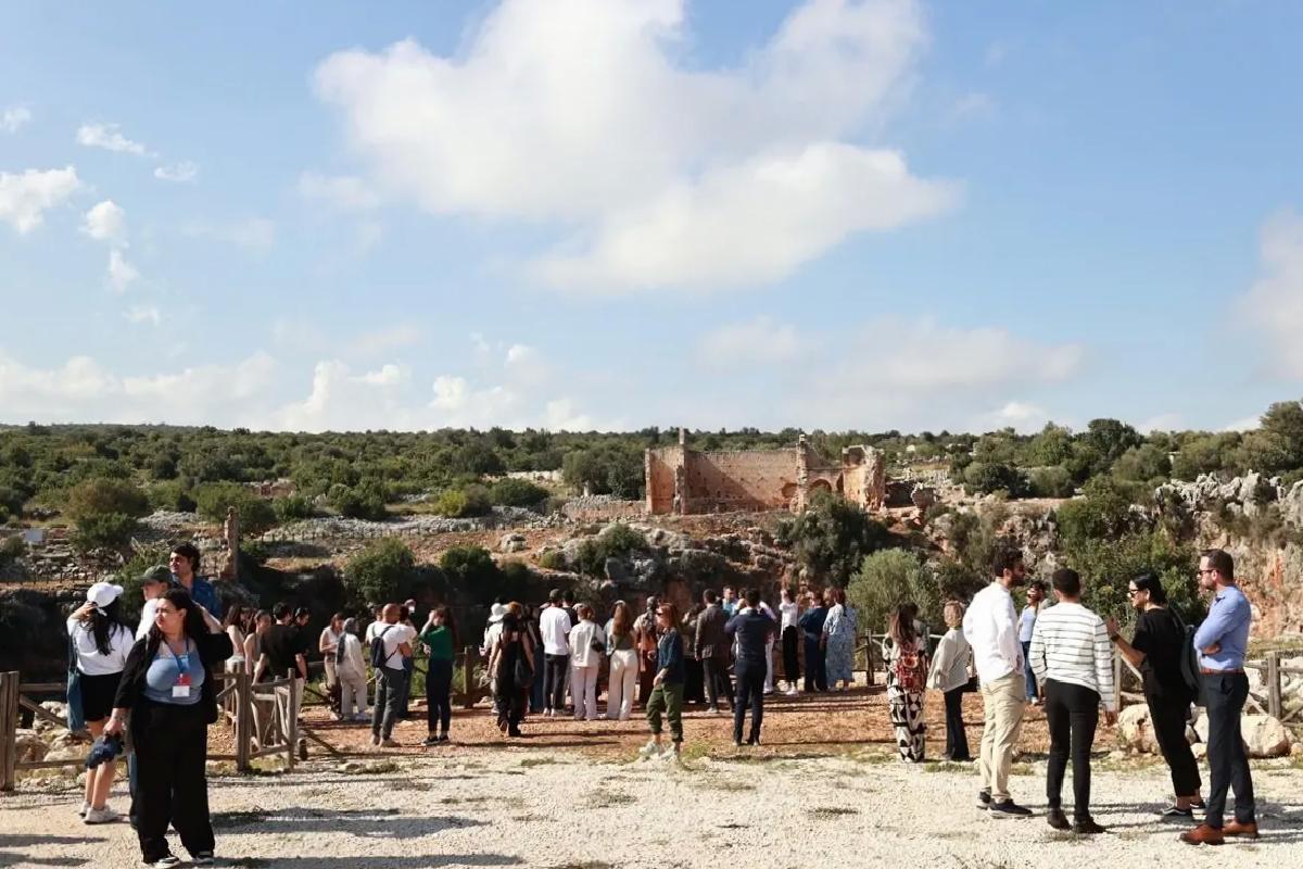 Öğrencilerden Deniz Kaplumbağaları İçin Temizlik