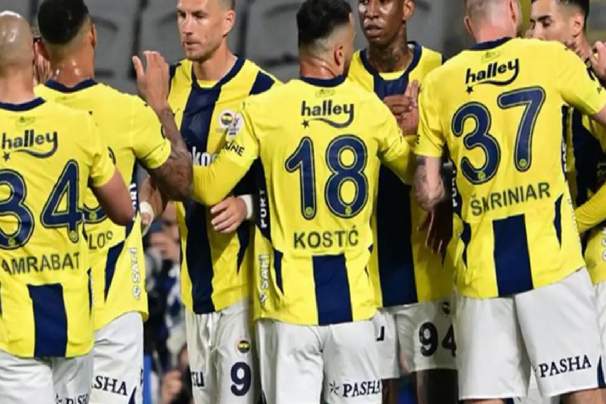 Olaylı maçta Kanarya’dan kritik galibiyet! Fenerbahçe, RAMS Başakşehir’i 4 golle devirdi
