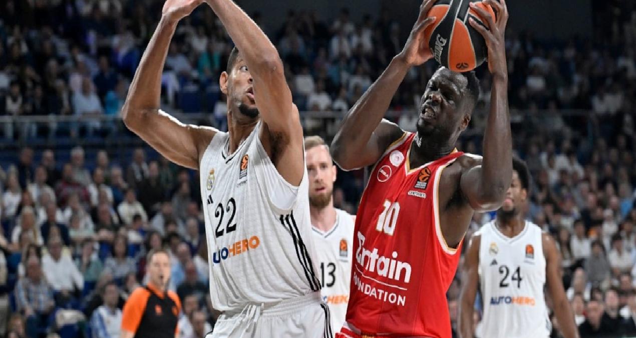 Olympiakos dörtlü finalde