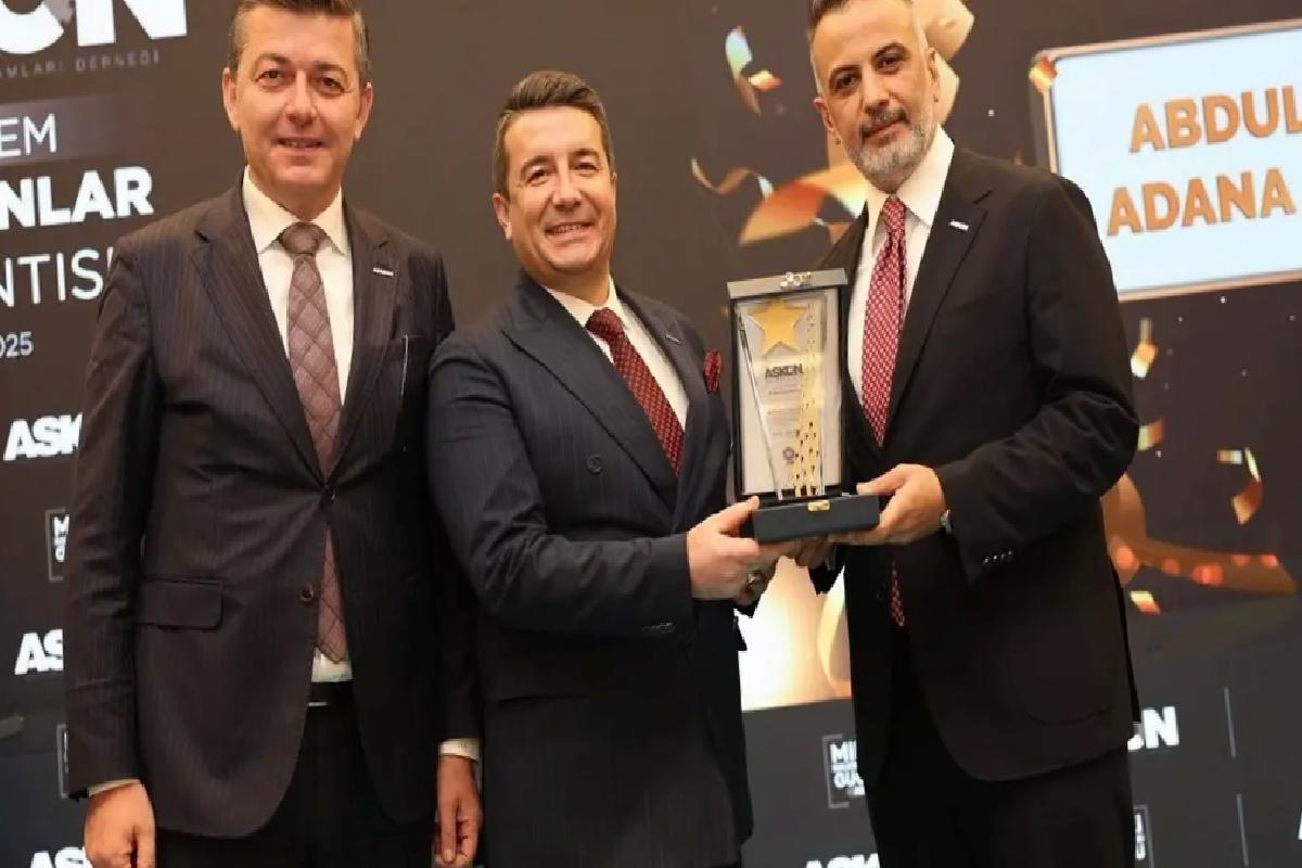 Onur Kacar’a Başarı Ödülü