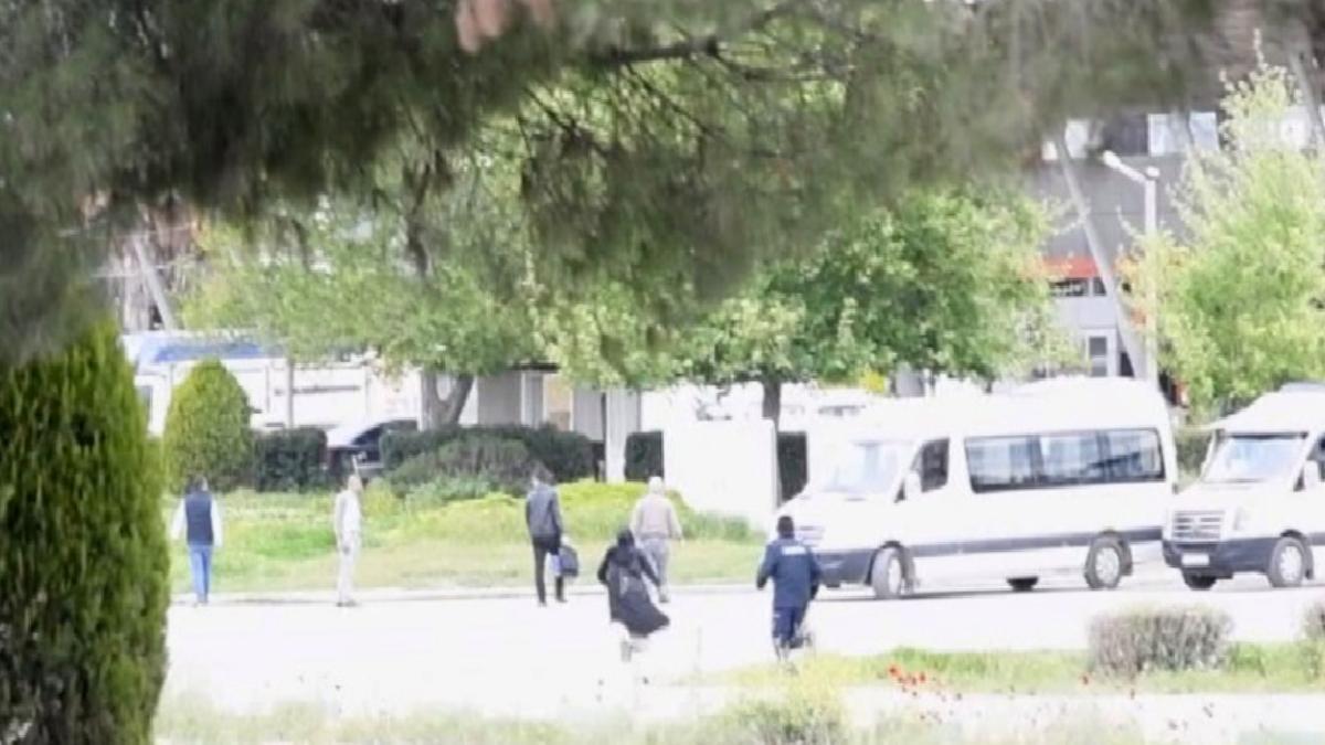 Osmaniye’de zabıta ile dilenciler arasındaki kovalamaca kameralara yansıdı