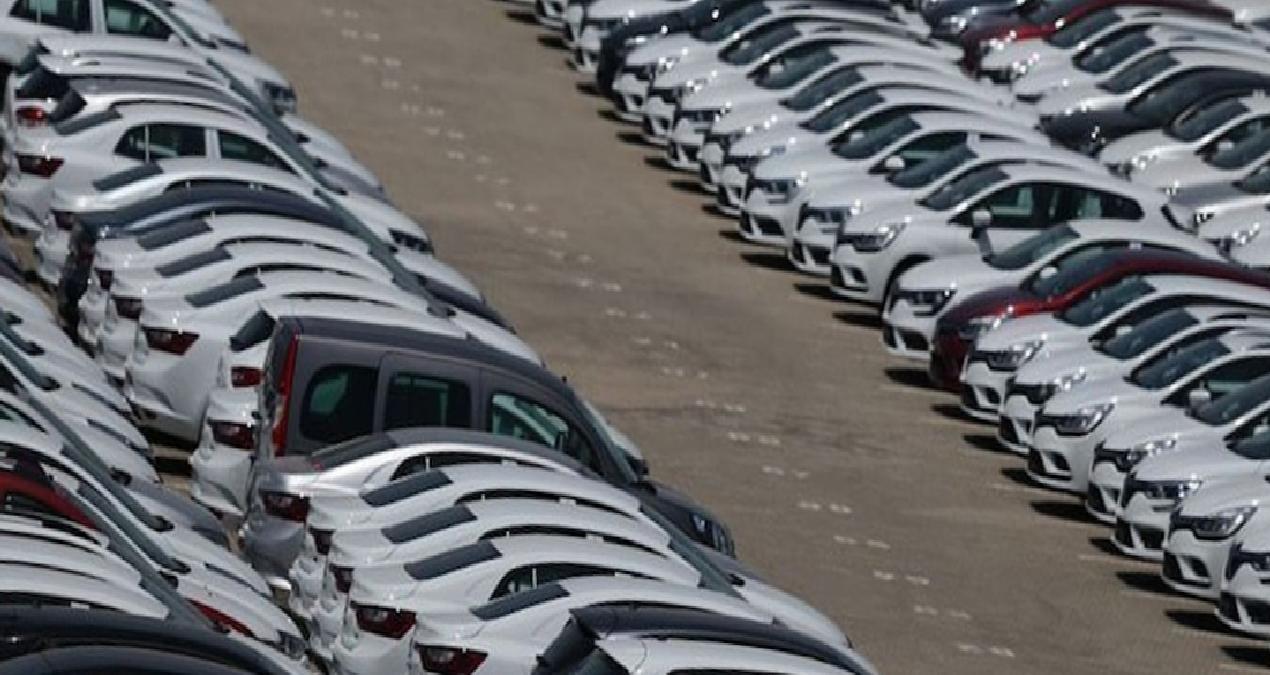 Otomobilde fiyat krizi derinleşti: “Sıfıra yakın” araçlara talep patladı