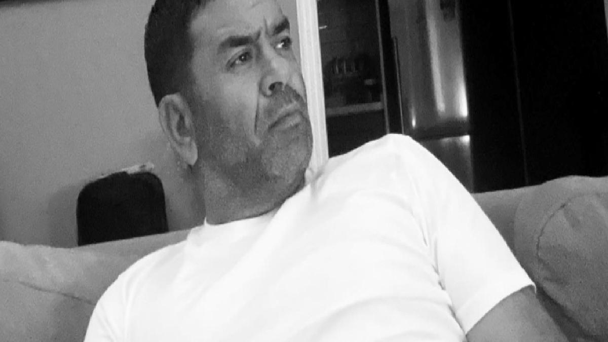 Oyuncu Bülent Şakrak yeni sevgilisi Duygu Arabacıoğlu’yla aşkını ilan etti