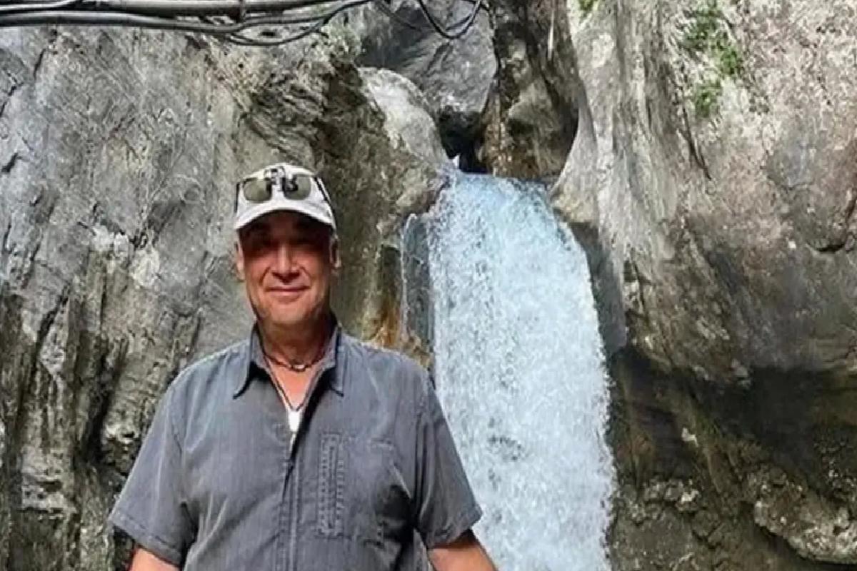 Oyuncu Mehmet Serdar Sulukahya sosyal medyadan tanıştığı kadın tarafından bıçaklandı