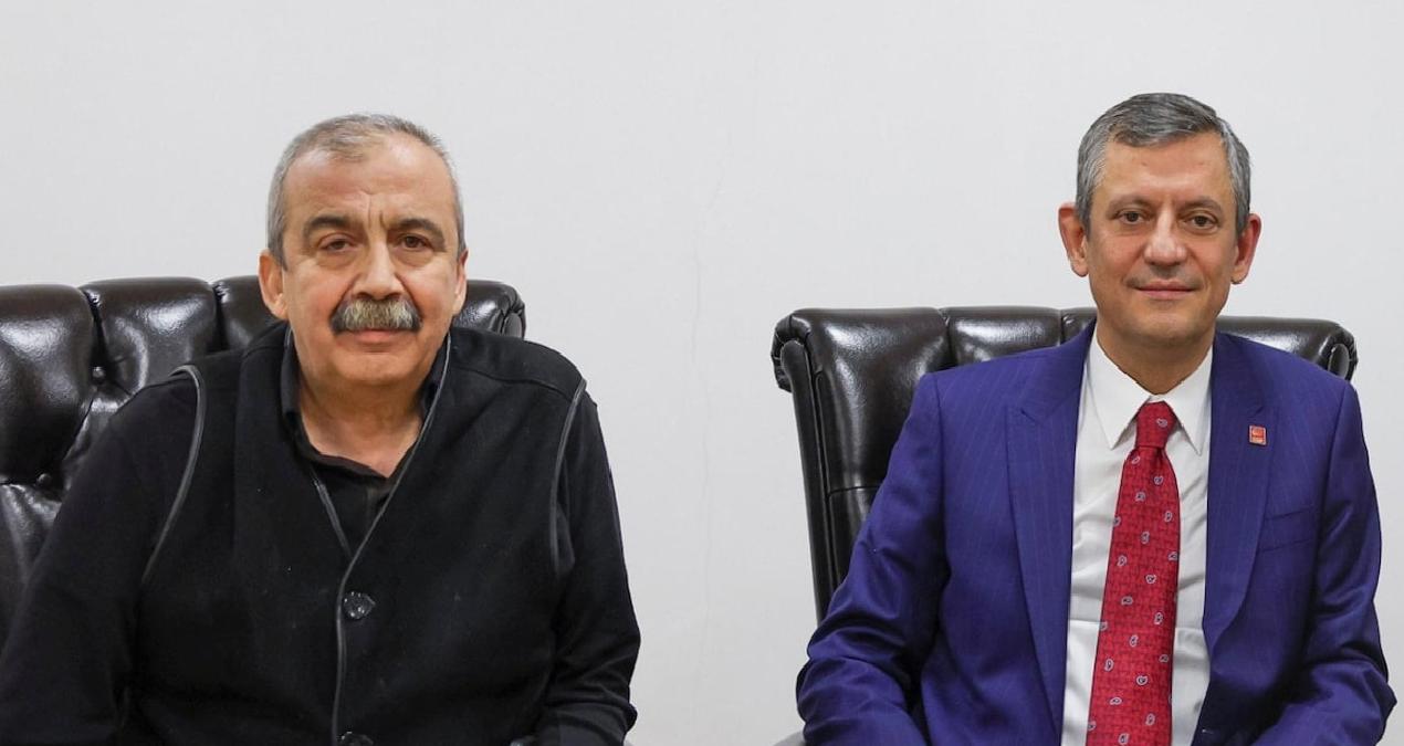 Özgür Özel: Önder’in ömrünü barış yolunda harcadığına şahidiz