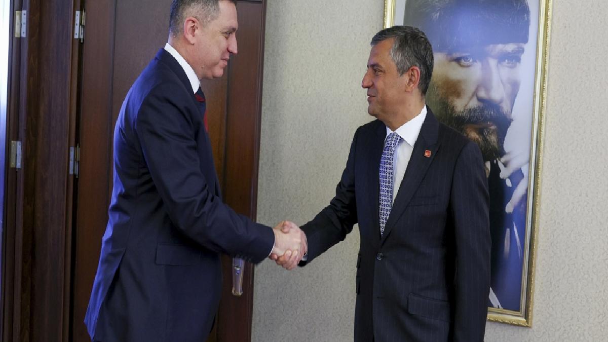Özgür Özel, TBB Başkanı Erinç Sağkan’ı kabul etti