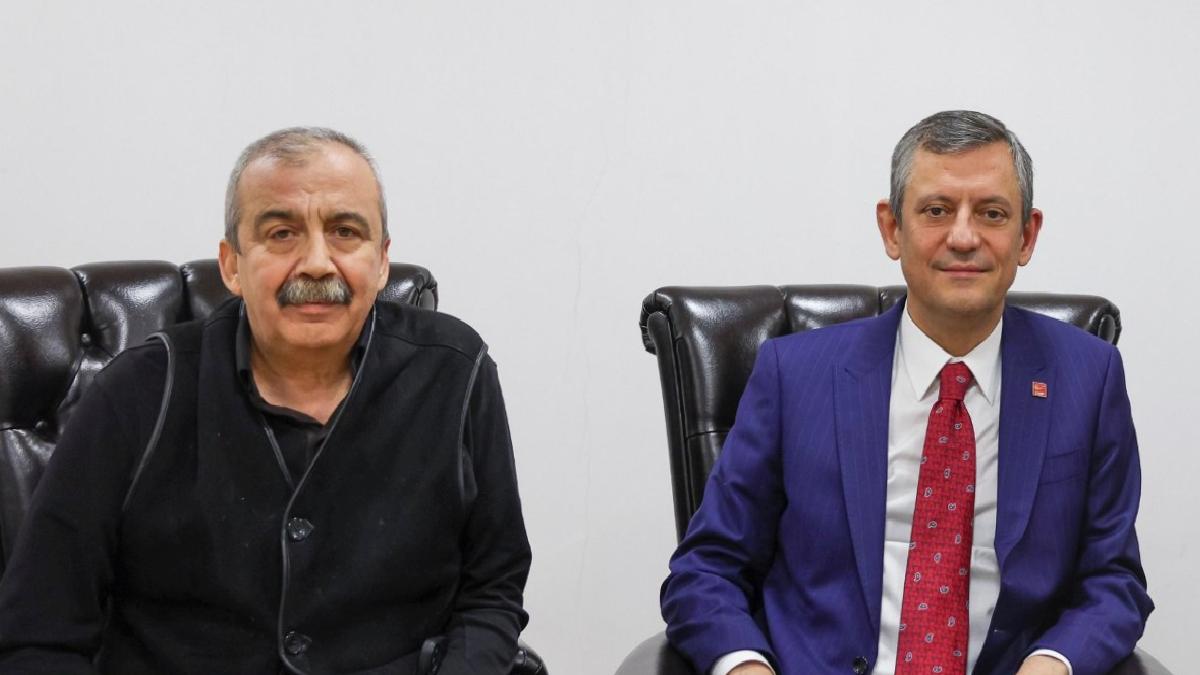 Özgür Özel’den Sırrı Süreyya Önder için taziye mesajı
