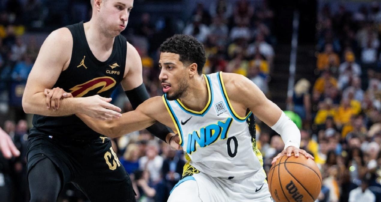 Pacers, Cavaliers’ı farklı devirdi