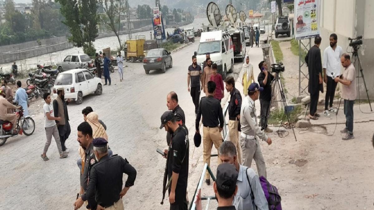Pakistan, askeri saldırıları protesto etmek için Hindistan maslahatgüzarını çağırdı