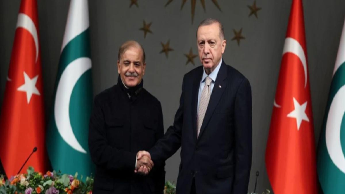 Pakistan Başbakanı Şahbaz Şerif: PKK’nın feshini memnuniyetle karşılıyoruz