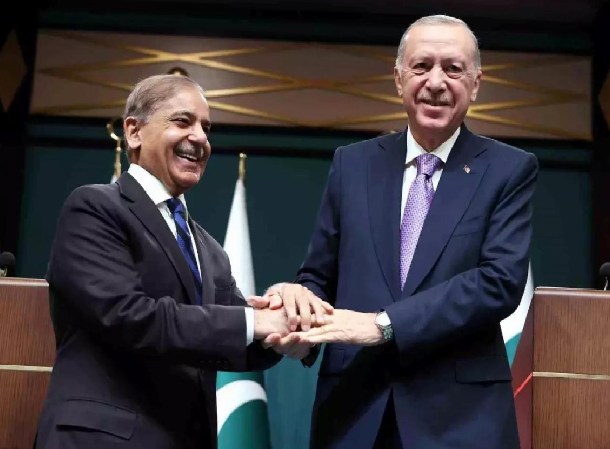 Pakistan Başbakanı Şerif’ten Cumhurbaşkanı Erdoğan’a teşekkür