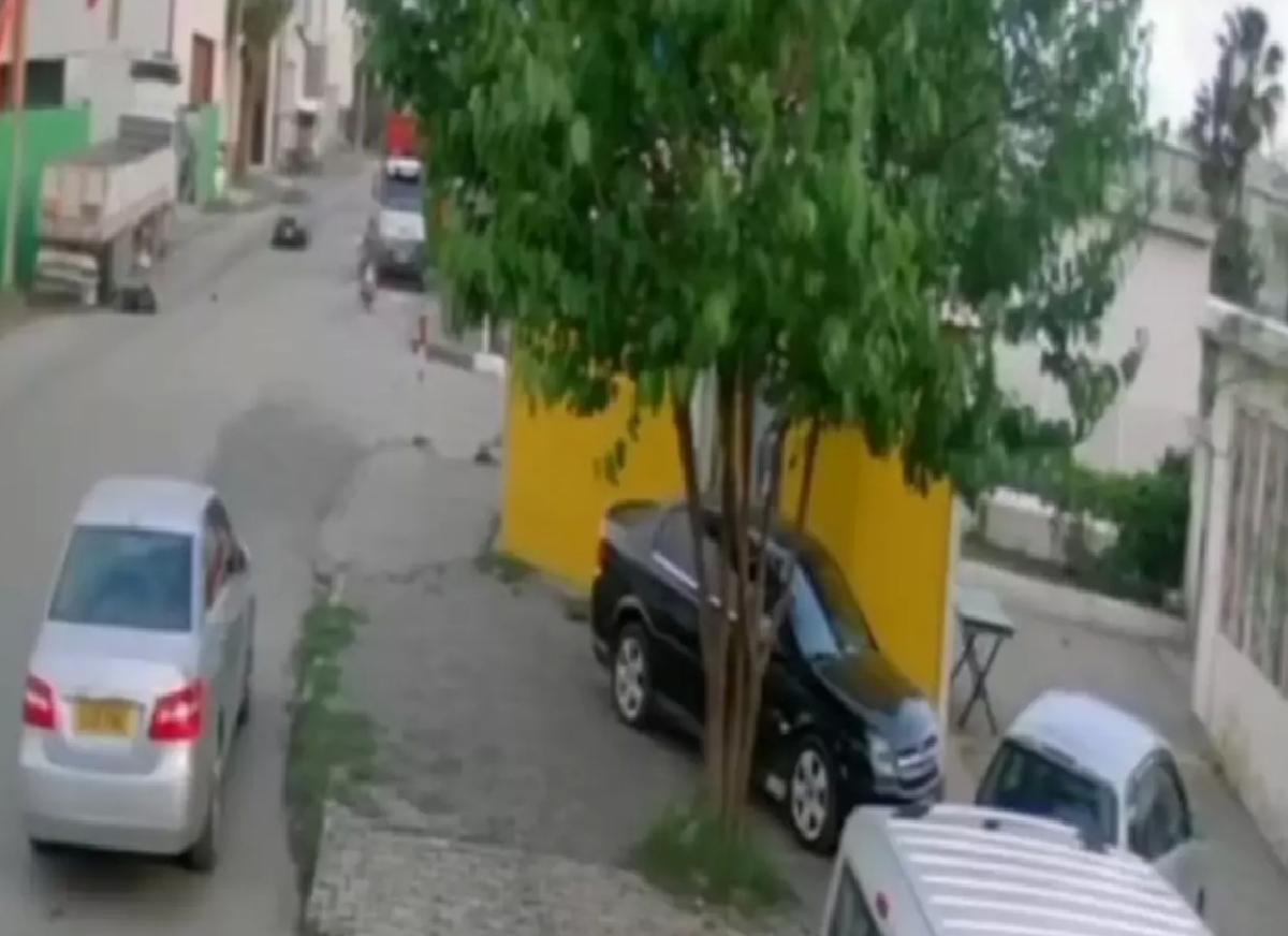 Park Halindeki TIR’a Çarpan Motosiklet Sürücüsü Hayatını Kaybetti