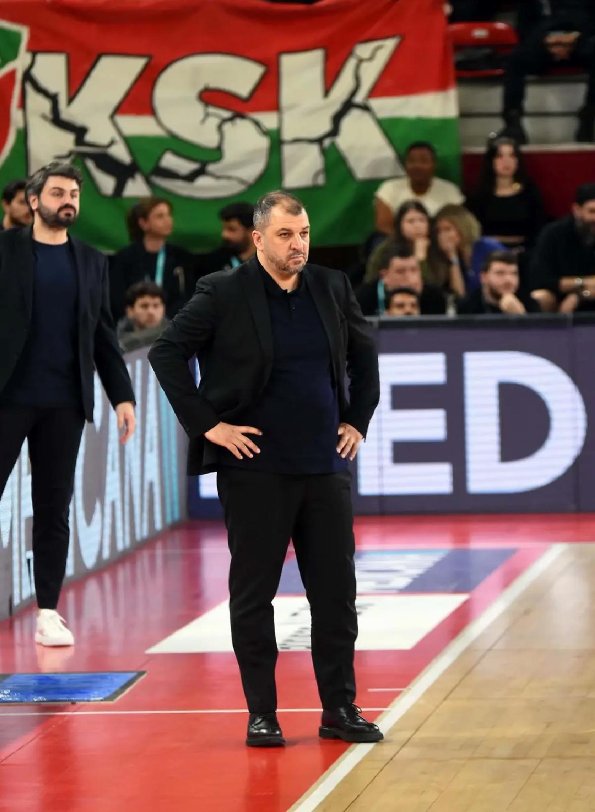 Petkimspor’da Antrenör Krizi